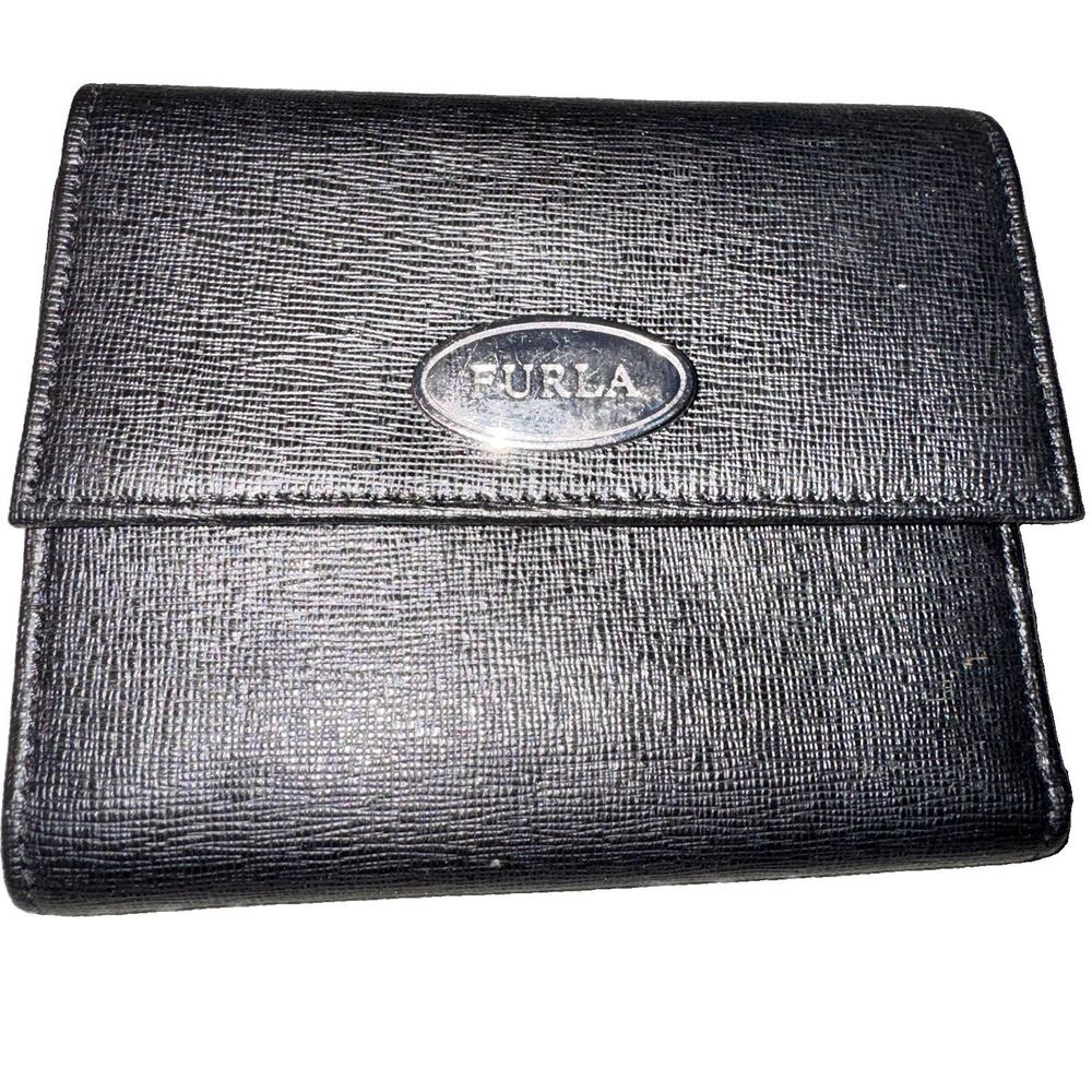 Furla Womens Trifold Wallet In Black Saffiano Leather